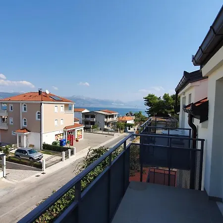 Mara Apartman Trogir