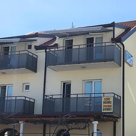 Apartman Mara *
